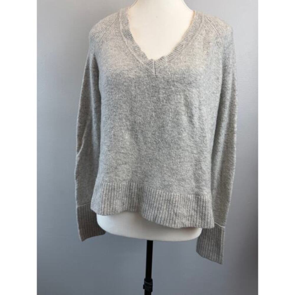 J Crew Alpaca Merino Wool Blend Sweater Sz Small Women's‎ VNeck Grey Long Sleeve